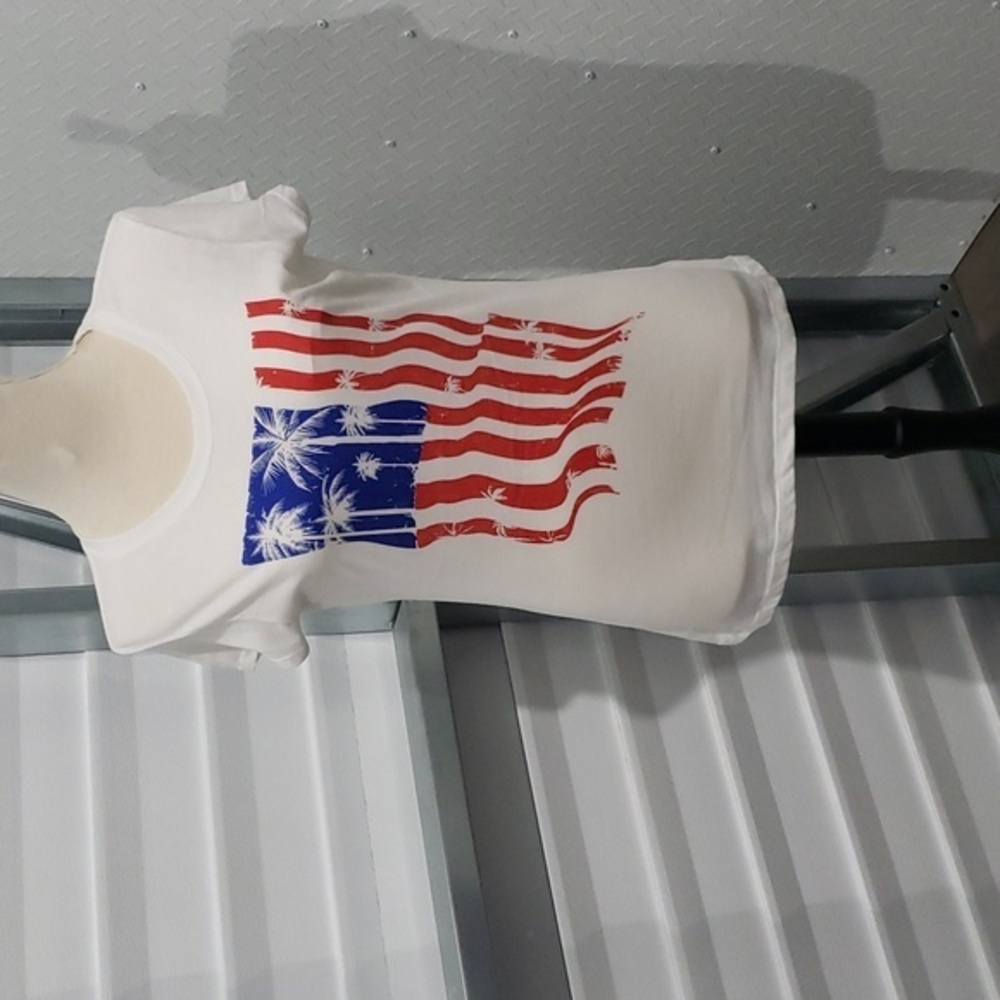 Juniors‎ T shirt